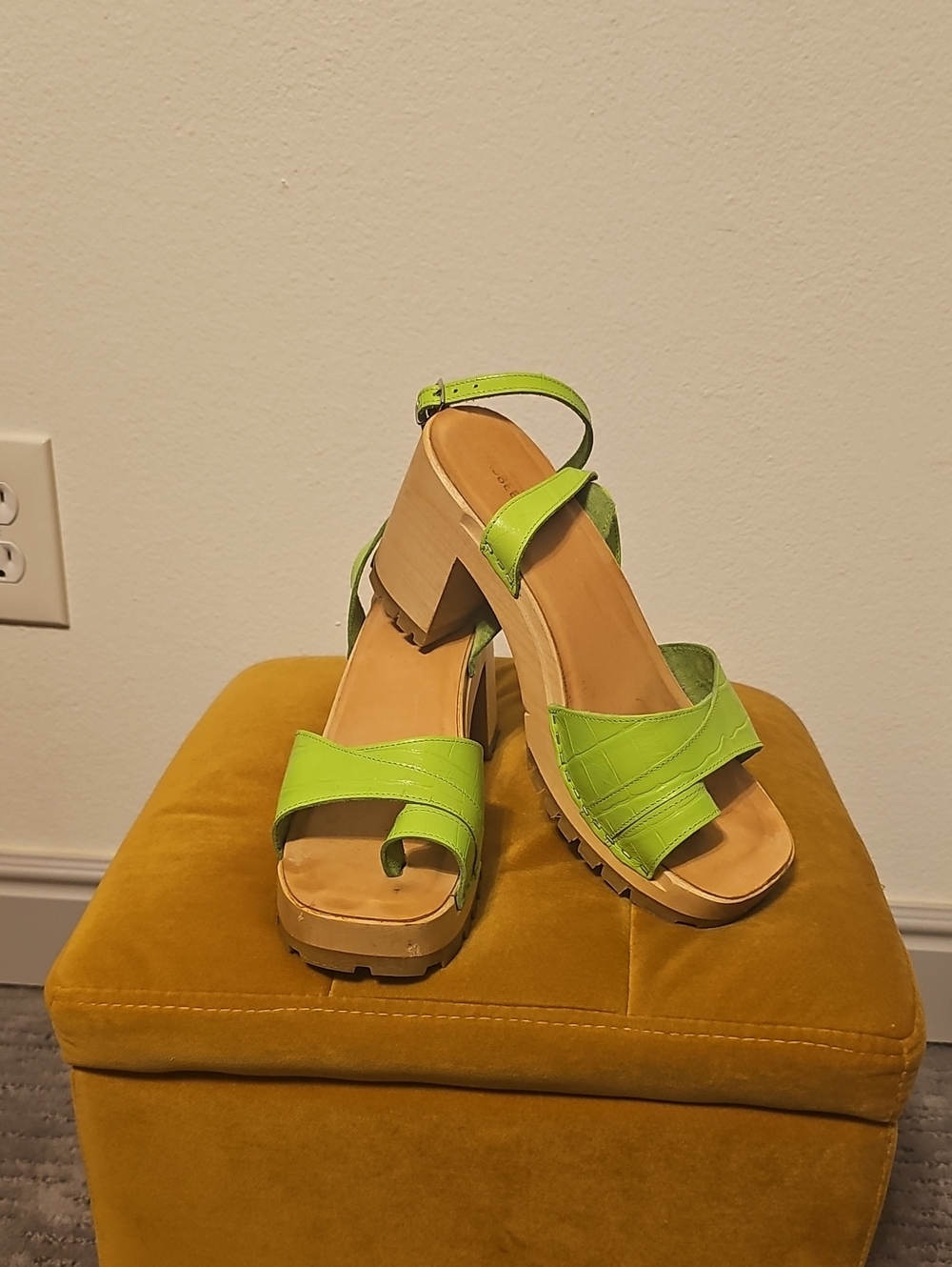 ●●SWEDISH HASBEENS NEON GREEN SANDALS SIZE EU41/US9.5-10●●